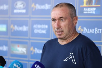 Стоилов: Преживяхме трудни 10 дни, оттук нататък всеки мач за Левски е като финал