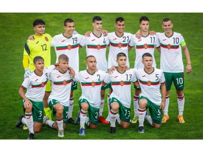 Футболистите на Йордан Петков направиха зрелищно равенство със Словакия в контрола