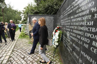 СДС почете паметта на жертвите на тоталитарните режими