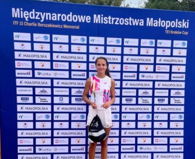 Росица Денчева спечели второ място на тенис турнира от трета