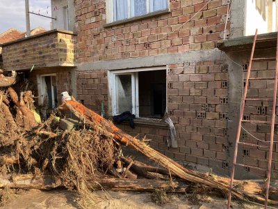 Тежка остава ситуацията в карловските село Богдан и Каравелово Седем
