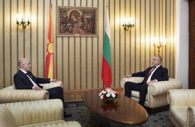 Президентът Румен Радев приема на Дондуков 2 министър председателя на Република