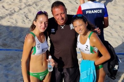 България продължава отличното си представяне на европейското първенство по плажен
