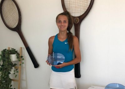 Денчева е полуфиналистка на тенис турнир в Кайро, Василев се класира на четвъртфинал в Германия