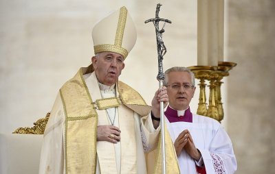 Папа Франциск отслужи меса за беатификация или обявяване на блажен