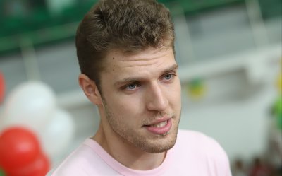 Александър Везенков е №1 в класациите на Евробаскет