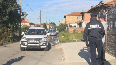 Специализирана полицейска акция от Бургас Органите на реда проверяват квартал Победа