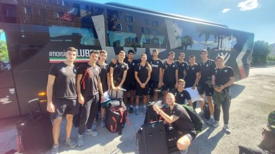Волейболистите на Мартин Стоев пристигнаха в Италия след спечелването на Балканиадата в Тирана