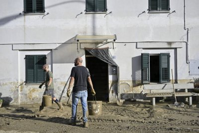 10 жертви на поройни дъждове в Италия