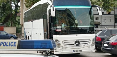 След гонка по магистрала Тракия полицията задържа турски автобус с