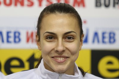 Мария Мицова стартира с победа на турнир по бадминтон в Белгия след обрат