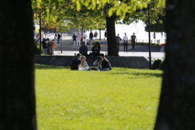 Днес максималните температури ще бъдат между 24° и 29° в