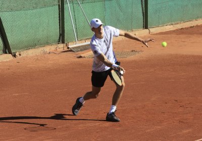 Донски победи водача в схемата и е четвъртфиналист на турнира от ITF в Санта Марина