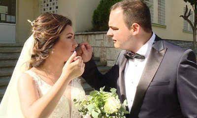Булка и младоженец гласуваха във Варна (СНИМКИ)