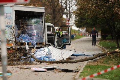 "Пирогов": Отрицателни са тестовете за алкохол и наркотици на шофьора, който се вряза в спирка