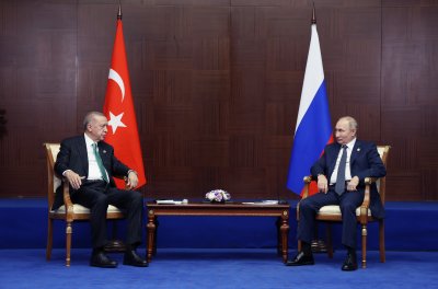 Президентите на Русия и Турция се срещнаха в Астана където