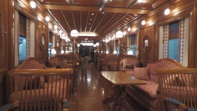 Реновираха луксозния японски влак "Седем звезди"