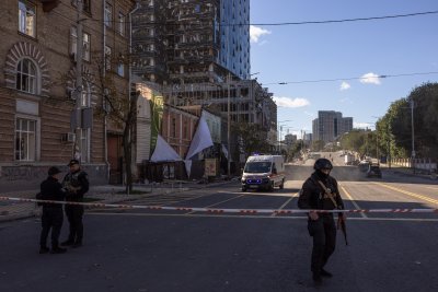 Сърбия временно затваря посолството си в Киев от съображения за сигурност