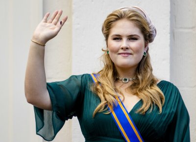 Засилени са мерките за сигурност около престолонаследничката на Нидерландия принцеса