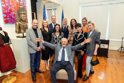 Тед Кочеф получи голямата награда на Генералното консулство на България в Лос Анджелис