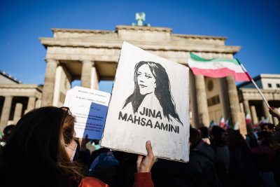 Берлин призова за действия срещу жестокото потушаване на протестите в
