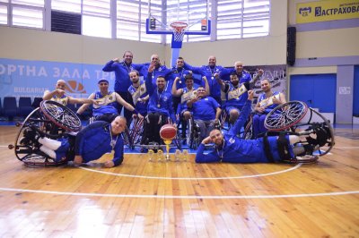 Левски узакони третата си титла по баскетбол на колички Сините