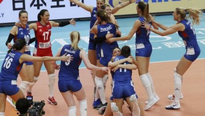 Световните шампионки от Сърбия се класираха за полуфиналите на първенството