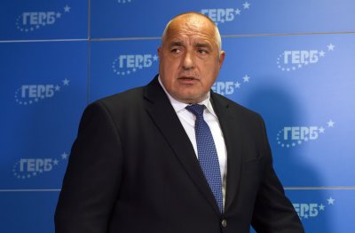 Борисов поиска контактна група за бюджета с президента Румен Радев и служебното правителство