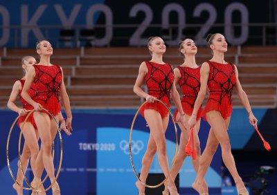 Олимпийските шампионки от ансамбъла, Боряна Калейн и Стилияна Николова ще представят България на шоу в Билбао