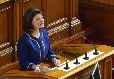 Десислава Атанасова: Разговорите между партиите са единственият шанс 48-ото НС да не се провали
