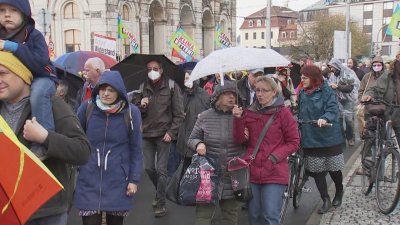 Многохилядни протести в Германия с различни искания Демонстранти в шест германски