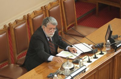 Най възрастният депутат има честта да открие новия български парламент