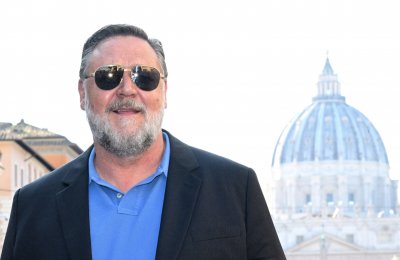 Ръсел Кроу представи новия си филм на специална прожекция във Ватикана