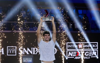 Карлос Алкарас получи трофея за номер 1 в световната ранглиста