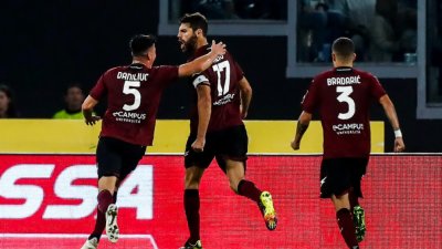 Салернитана удари Лацио насред "Стадио Олимпико"