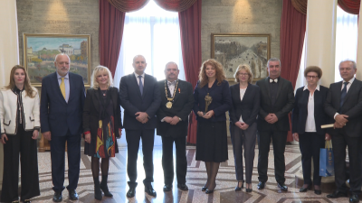 Вицепрезидентът Илияна Йотова беше удостоена с почетното звание на Съюза