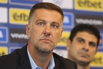Кръстаич повика трима нови футболисти в националния отбор за контролите срещу Кипър и Люксембург