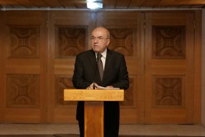 Министърът на външните работи на Република България Николай Милков приветства