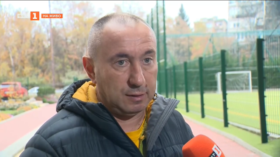 Старши треньорът на Левски Станимир Стоилов коментира снощните ексцесии на