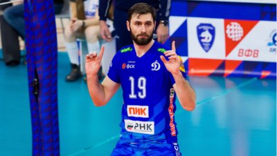 Капитанът на националния ни волейболен отбор Цветан Соколов и шампионът