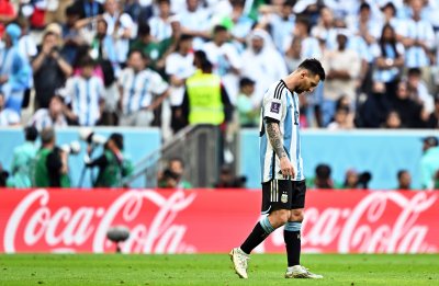 Звездата на Аржентина Лионел Меси заяви че шокиращата загуба от