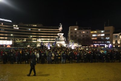 Протести срещу хартиената бюлетина в София и Варна