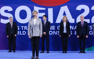 Президентът на Световната федерация по гимнастика Моринари Ватанабе откри 36-ото световно първенство по скокове на батут в София