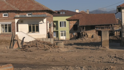 Собствениците на пострадалите от наводнението имоти от първа до четвърта