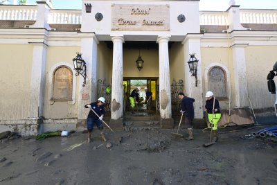 7 са вече жертвите на свлачището на остров Иския в Италия