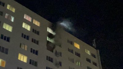 Пожар избухна в студентско общежтие в Бургас