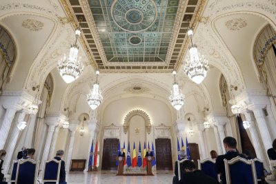 Външните министри от НАТО се срещат в Букурещ днес