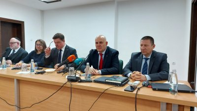 Главният прокурор Иван Гешев ще опита да компенсира закриването на