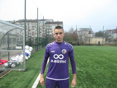 Младият футболист от школата на Етър Павел Иванов е новият