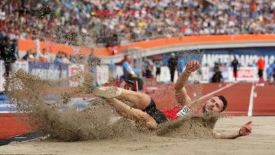 Европейският шампион на скок дължина в зала от Белград 2017